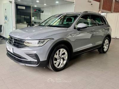 Volkswagen Tiguan VOLKSWAGEN TIGUAN 2.0 TDI 150CV 2021 Grigio usata Cercola