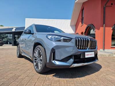 BMW iX1 xdrive 30 X-Line Giallo usata Lesmo