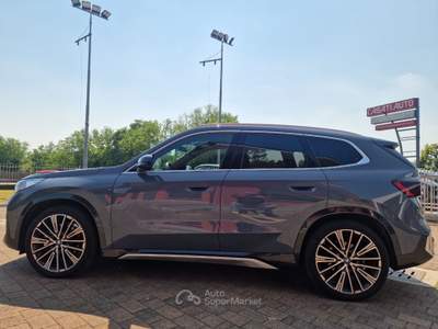 BMW iX1 xdrive 30 X-Line Giallo usata Lesmo