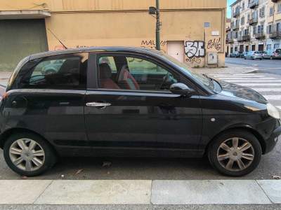 Lancia Ypsilon Buona meccanica, pochi chilometri negli ultimi anni Nero usata Torino