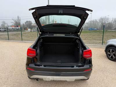 Audi Q2 30 1.6 tdi Identity Black s-tronic my20 Nero usata Ferrara