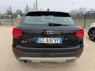 Audi Q2 30 1.6 tdi Identity Black s-tronic my20 Nero usata Ferrara