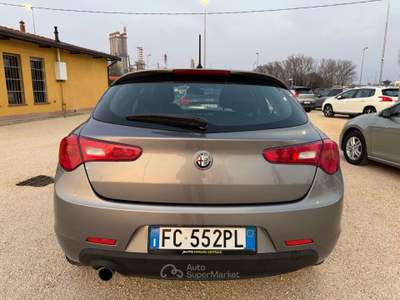Alfa Romeo Giulietta jtdm Distinctive 120cv CINGHIA FATTA Grigio usata Ferrara