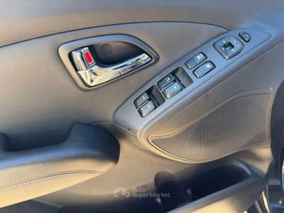 Hyundai ix35 ix35 1.7 crdi Comfort 2wd Unico Proprietario Nero usata Ferrara