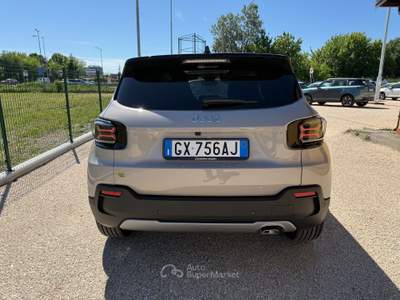 Jeep Avenger 100 CV MHEV Summit Beige usata Ferrara