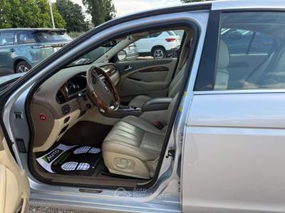 Jaguar S-Type Executive Grigio usata Ferrara