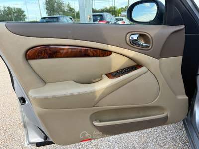 Jaguar S-Type Executive Grigio usata Ferrara