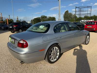 Jaguar S-Type Executive Grigio usata Ferrara