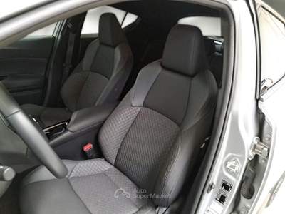 Toyota C-HR TOYOTA C-HR 1.8H 98CV E-CVT TREND SUV usata Casei Gerola