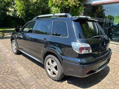 Mitsubishi Outlander Sport 2.0i 16V 4WD Bi-Fuel Nero usata ROSà