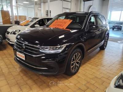 Volkswagen Tiguan 1.4 TSI eHYBRID DSG LIFE PLUG IN 245 CV Nero usata Vigevano