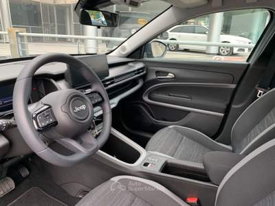 Jeep Avenger 1.2 Turbo MHEV Longitude AUTOMATICA Grigio usata San Vendemiano