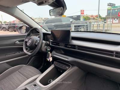 Jeep Avenger 1.2 Turbo MHEV Longitude AUTOMATICA Bianco usata San Vendemiano