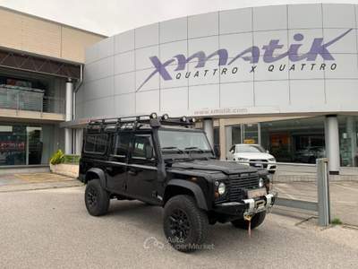 Land Rover Defender 110 2.5 Td5 Station Wagon ARIA COND. + ABS + ETC Nero usata San Vendemiano