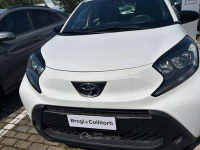 Toyota Aygo X 1.0 72cv Active Bianco usata Empoli