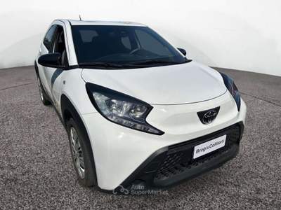 Toyota Aygo X 1.0 72cv Active Bianco usata Empoli