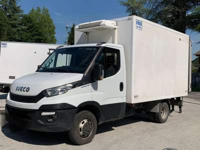 Iveco Daily 35C18 CELLA FRIGO FRBX IVA D AUTOCARRO appena coll Bianco usata Sant'Angelo in vado