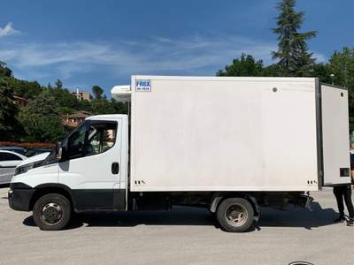 Iveco Daily 35C18 CELLA FRIGO FRBX IVA D AUTOCARRO appena coll Bianco usata Sant'Angelo in vado
