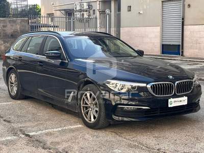 BMW Serie 5 520d BMW 520d xDrive Touring Business Nero usata Bisceglie