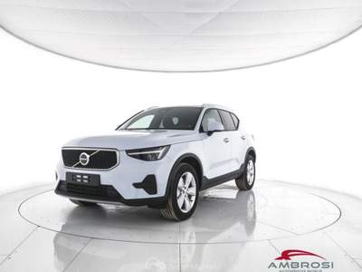Volvo XC40 B3 Mild hybrid Benzina Essential Blu/Azzurro usata Corciano