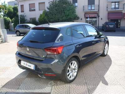 Seat Ibiza 1.0 EcoTSI 95 CV 5 porte FR Grigio usata Nova Milanese