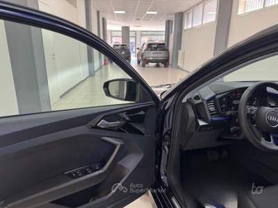 Audi A1 S tronic Identity Black usata Modena