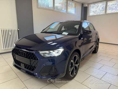 Audi A1 S tronic Identity Black usata Modena
