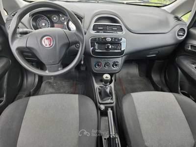Fiat Punto EVO BENZ/METANO- EURO 6- OK NEOPATENTAT usata Brescia