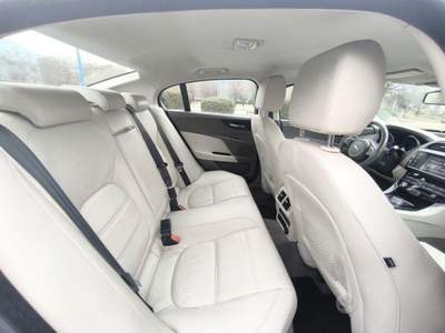 Jaguar XE 2,0 180CV- AUTOMATICA-EURO 6- MOTORE NUO usata Brescia
