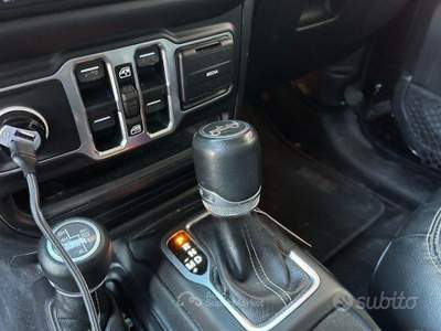 Jeep Wrangler Unlimited 2.2 Mjt II Sahara usata San Ginesio