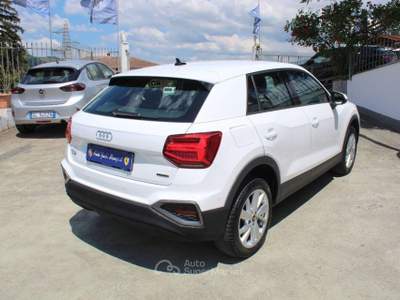 Audi Q2 35 TDI quattro S tronic Business Bianco usata Padula