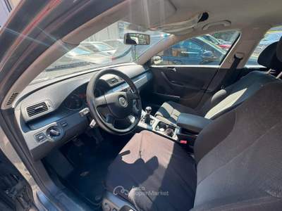 Volkswagen Passat /105CV Comfortline usata Omegna