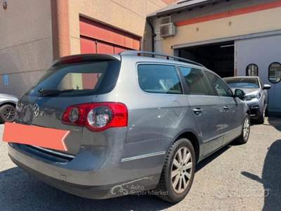 Volkswagen Passat /105CV Comfortline usata Omegna