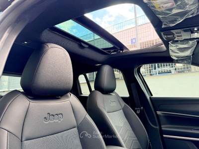 Jeep Avenger 1.2 Turbo 110 CV MHEV Summit Grigio usata Sant'Anastasia