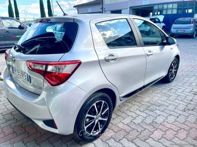 Toyota Yaris Yaris 1.5 Hybrid 5p. Active Argento usata Sesto Fiorentino