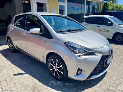 Toyota Yaris Yaris 1.5 Hybrid 5p. Active Argento usata Sesto Fiorentino