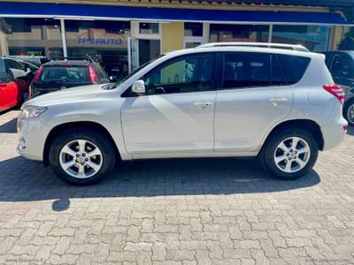 Toyota RAV4 RAV4 Crossover 2.2 D-4D 150 CV Exclusive Bianco usata Sesto Fiorentino