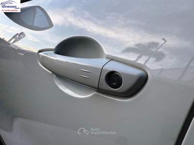Alfa Romeo Junior 1.2 136 CV Hybrid eDCT6 Speciale Bianco usata Sant'Anastasia