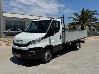 Iveco Daily 35C16 Cassone Fisso Sponde Alte 2019 Bianco usata San Michele Salentino Iveco Daily 35C16 Cassone Fisso Sponde Alte 2019 Bianco usata San Michele Salentino