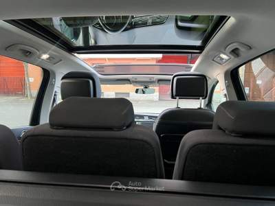 Volkswagen Touran VOLKWAGEN TOURAN 7 POSTI CAMBIO AUTOMATICO CON COM usata BORGARO TORINESE