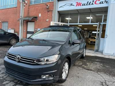 Volkswagen Touran VOLKWAGEN TOURAN 7 POSTI CAMBIO AUTOMATICO CON COM usata BORGARO TORINESE