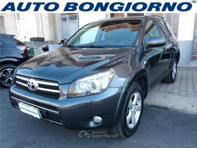 Toyota RAV4 5 Porte RAV4 2.2 d-4d Luxury 177cv usata Ribera