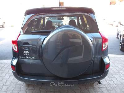 Toyota RAV4 5 Porte RAV4 2.2 d-4d Luxury 177cv usata Ribera