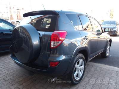 Toyota RAV4 5 Porte RAV4 2.2 d-4d Luxury 177cv usata Ribera