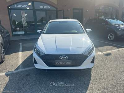 Hyundai i20 i20 1.2 MPI MT Bose NEOPATENTATI Bianco usata Villanova Canavese