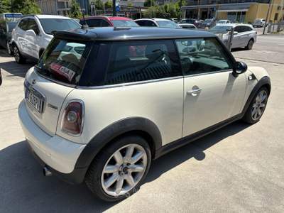 MINI Cooper 1.6 120cv usata Cento