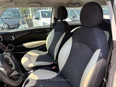 MINI Cooper 1.6 120cv usata Cento