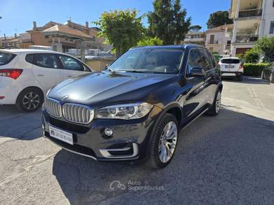 BMW X5 xdrive25d Luxury 231cv auto usata Civitanova Marche