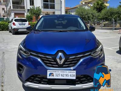 Renault Captur 1.6 E-Tech phev Intens 160cv auto Blu/Azzurro usata Civitanova Marche