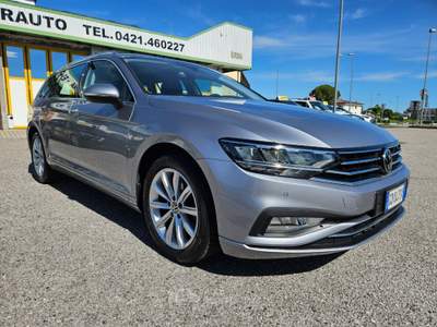 Volkswagen Passat 2.0 tdi Business 150cv dsg Argento usata San Stino di Livenza